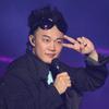 V頭像