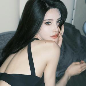 一只小耳朵👂