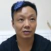 执扇掩笑颜