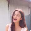 她很漂亮