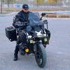 张博骑摩托