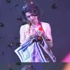 BORNTOLOVE_yu