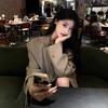 莉莉的衣橱