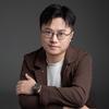 合身穿男装