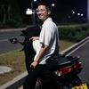 小马骑摩托车