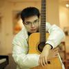 弹吉他的小冻梨