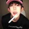辀亓（一笑随歌狂热粉）