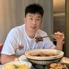 鸣必三半自助烤鱼开创者（瑜哥）