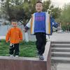 嗨！俩小孩