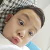 搞怪小男孩