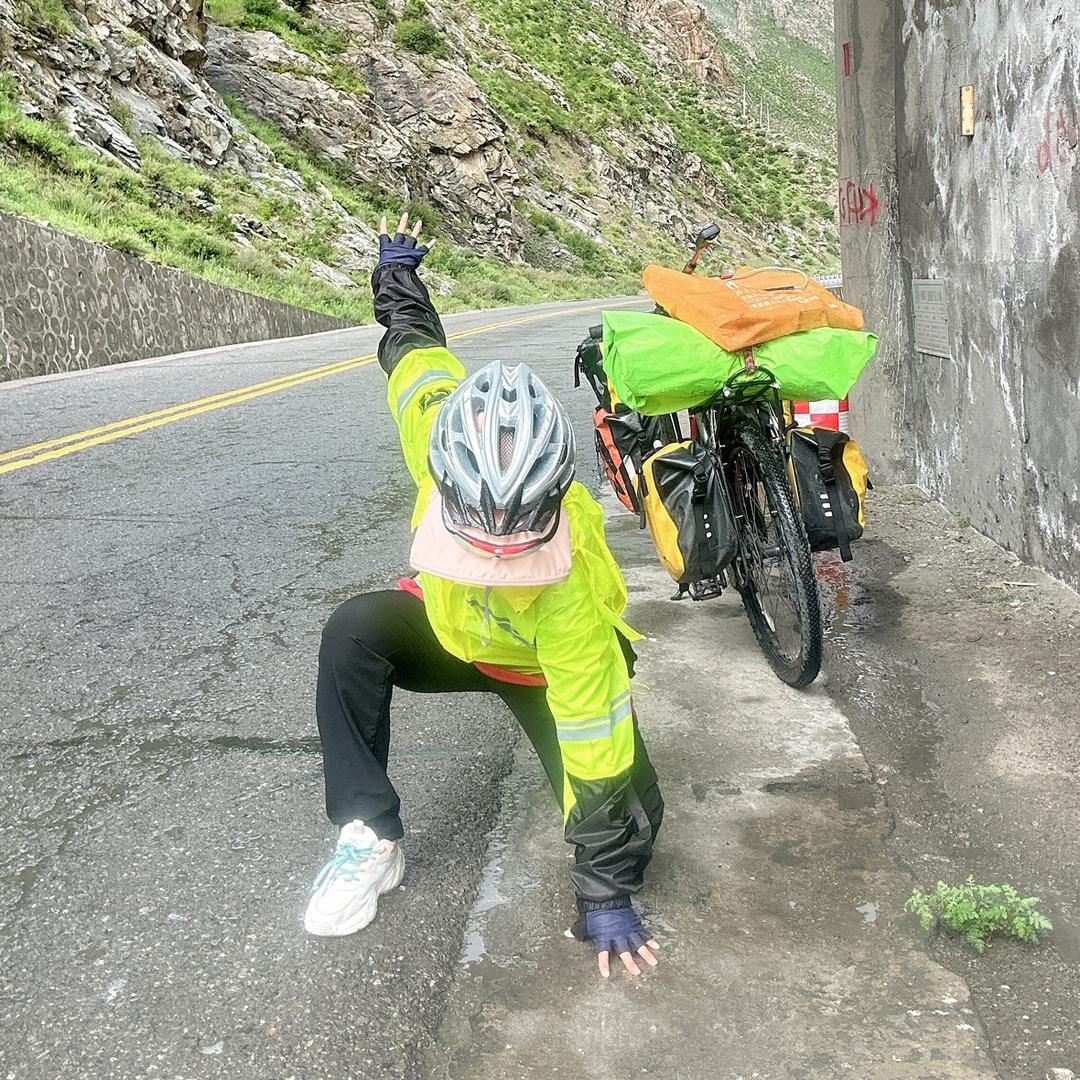 爱旅行的姣姣