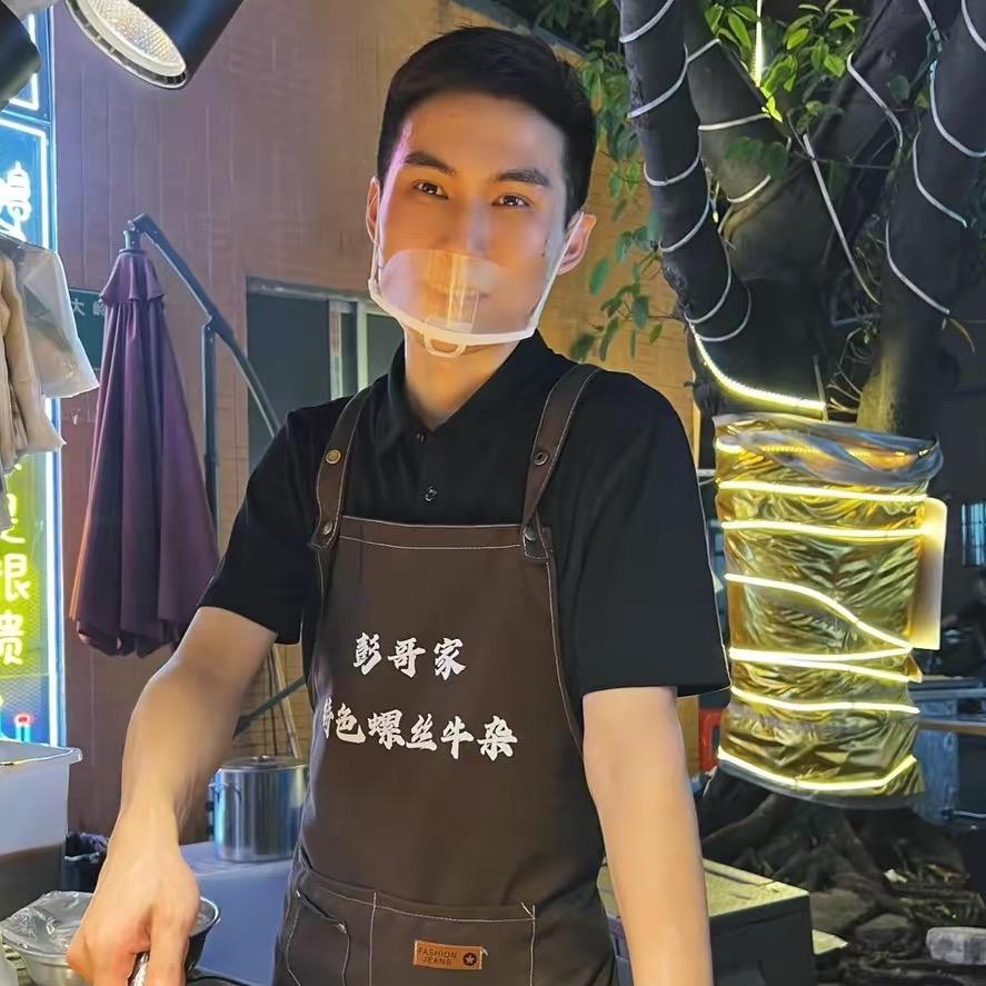 螺蛳牛杂创始人—彭哥
