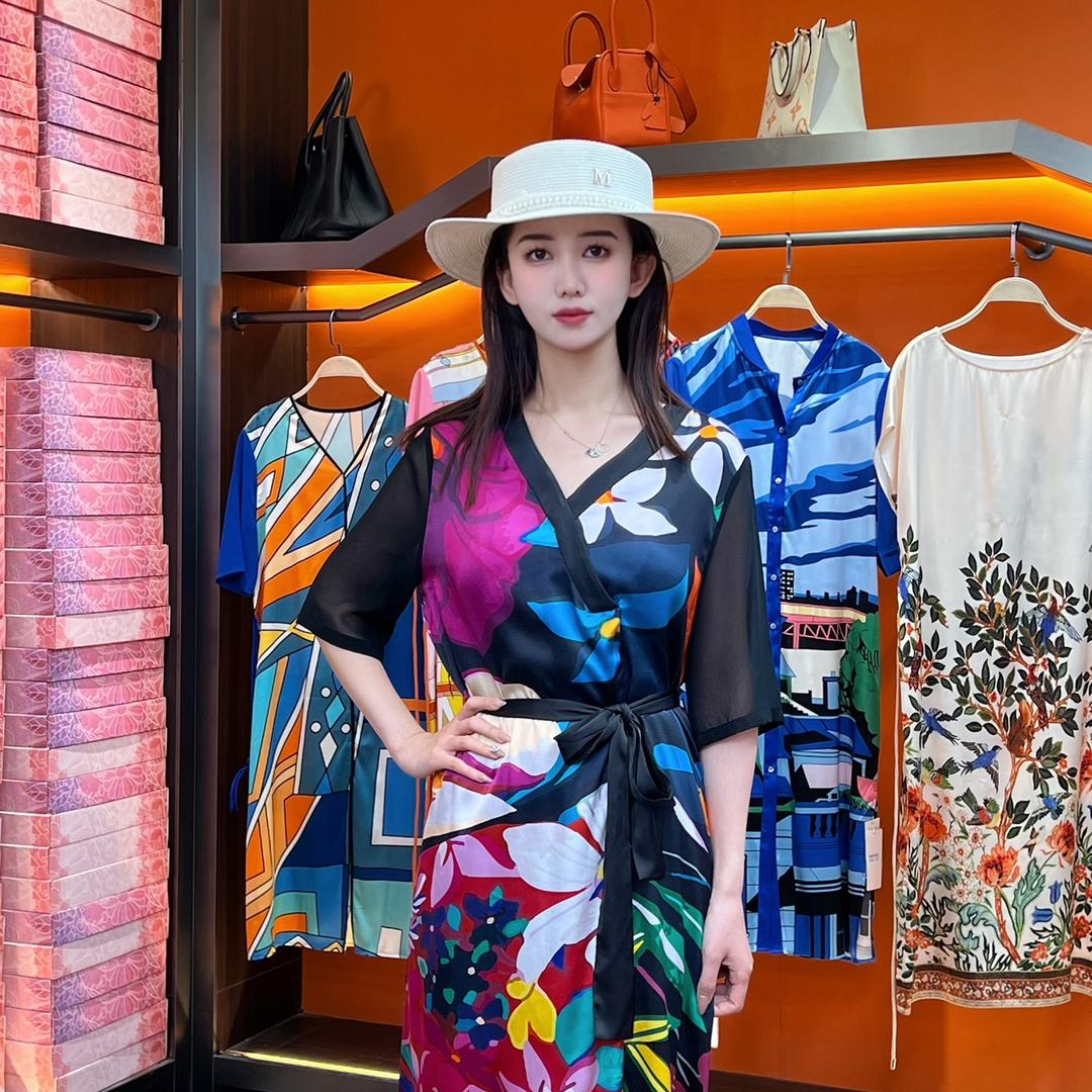 东方美学嘉安服饰商行