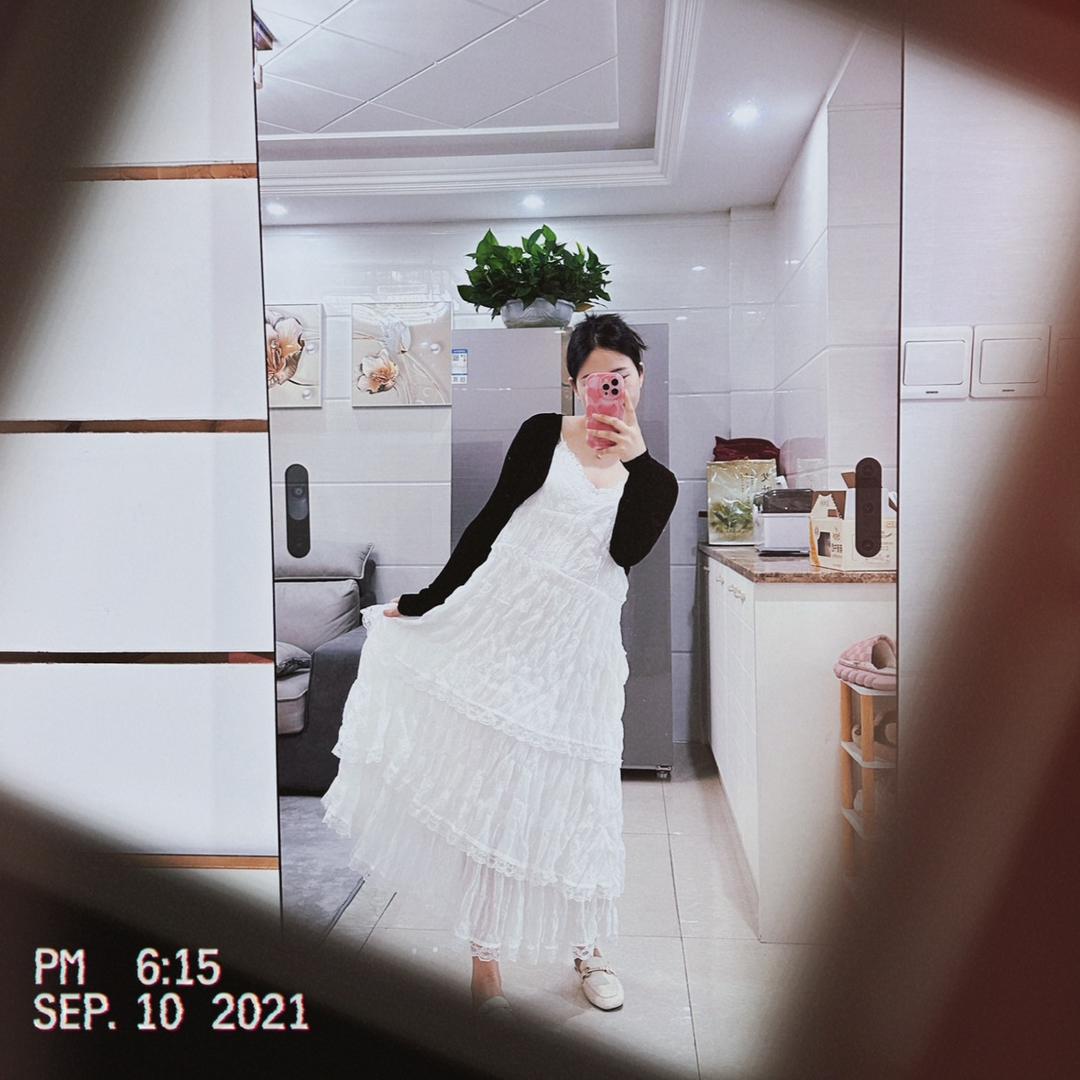 蕾蕾.