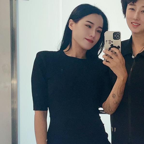 八月尾货女装服饰