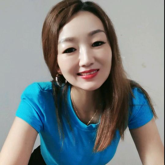 小霞（没人疼）
