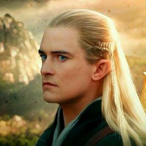 拿着魔戒救世界头像