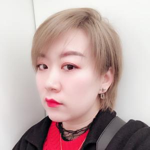 小月小月披星戴月头像