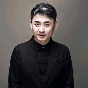 爱抖音,爱生活 让我们一路同行 个人资料请查阅百度百科"主持人宋旭"