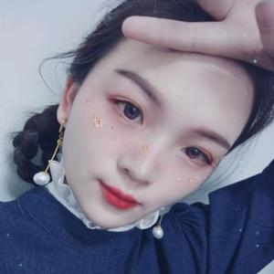 小曼头像