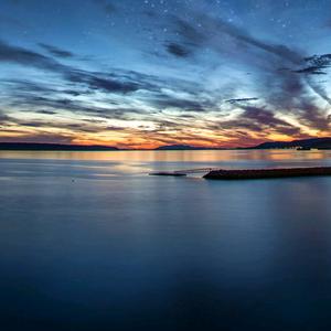 美好的夜景头像