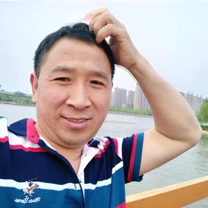 70后的贴砖大叔头像