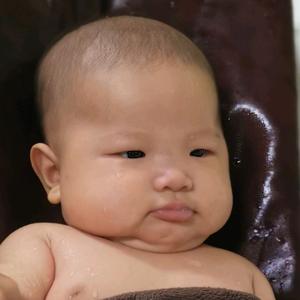 单眼皮的小男神