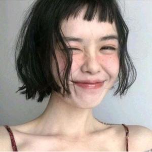 四块五的妞儿头像