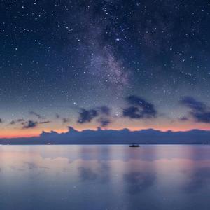 红雨星夜头像