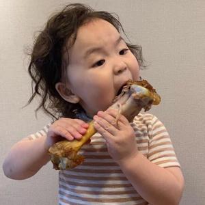 大口吃肉肉头像