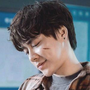 李易峰的小仙女头像