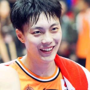 抖音号:  1069299486 本人在小仙女一枚  喜欢广东宏远  喜欢胡明轩