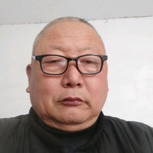 一个老人头像