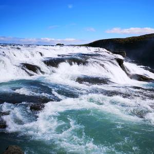 凤舞水云间头像
