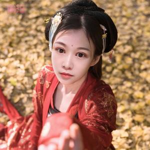 陌然浅笑头像
