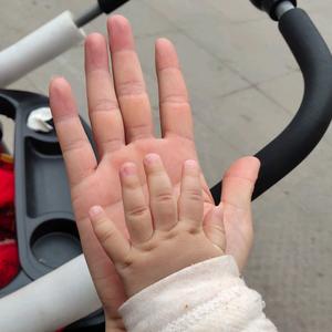 大手拉小手头像