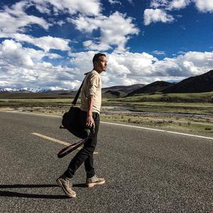 摄影师光头强头像