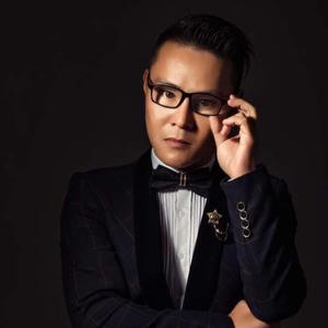 翘楚主持人-何超