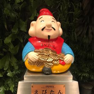隔壁老王大爷头像