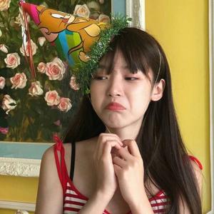 居居的小媳妇头像