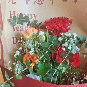 军艳婷🍎🍎头像