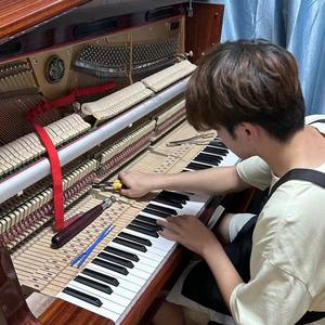 钢琴调律陆彦祖头像