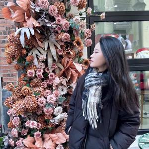 娟娟转转转头像