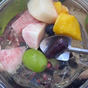 大学宿舍每天在干什么头像