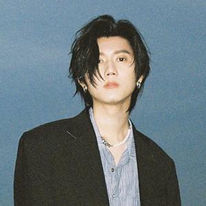 Ray 黃霆睿头像