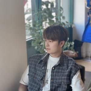 乌海发型设计  杨德远 只做预约头像