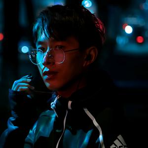 周老师开心中头像