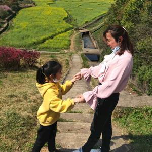 可乐不加冰🍓🍓🍓🍓头像