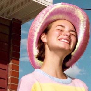 起名的时候正在喝热水头像