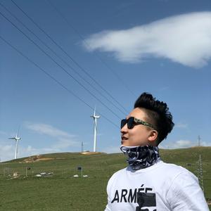 山里红-子小奇头像